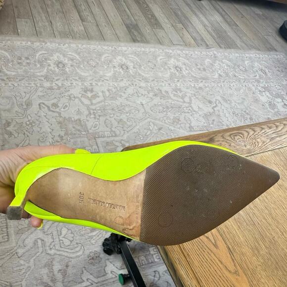 Manolo Blahnik BB Stiletto Heels Pointy Toe Pumps Size 36.5 NEON YELLOW - Picture 5 of 12